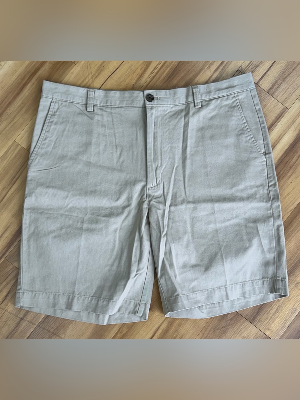 328: Amazon Essentials Men's Flat Front Shorts - Size 36W